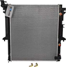 Радіатор охолодження двигуна Nissens 62896