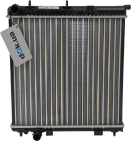 Радиатор охлаждения двигателя Nissens 61277