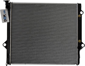 Радіатор охолодження двигуна Nissens 646806