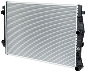 Радиатор охлаждения двигателя Srl 13c1082