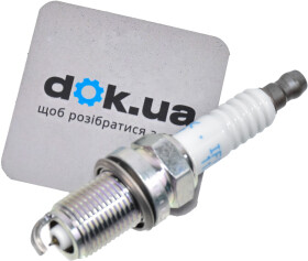 Свічка запалювання NGK 7746